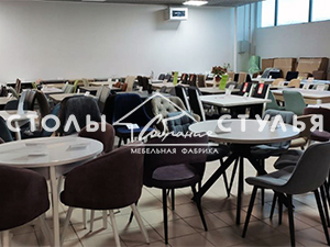 Салон мебели Столы и стулья Собрание в ТЦ Никольский Иваново