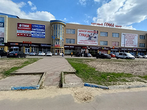 Вход магазин в ТЦ Гранд Воронеж